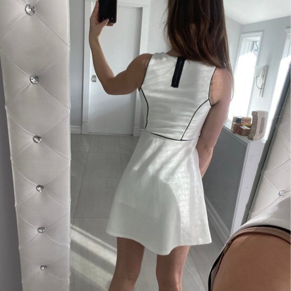 Monteau Dress - Picture 8 of 9